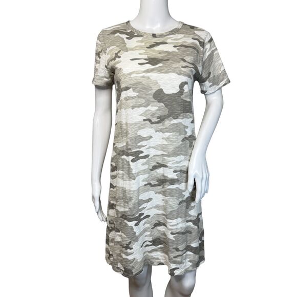 Dylan Dress Womens XS Camo Crew T-Shirt Cotton Camouflage‎ Streetwear Casual - Picture 1 of 9